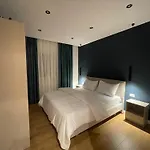 Central Modern Apartment
