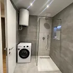 Central Modern Apartment